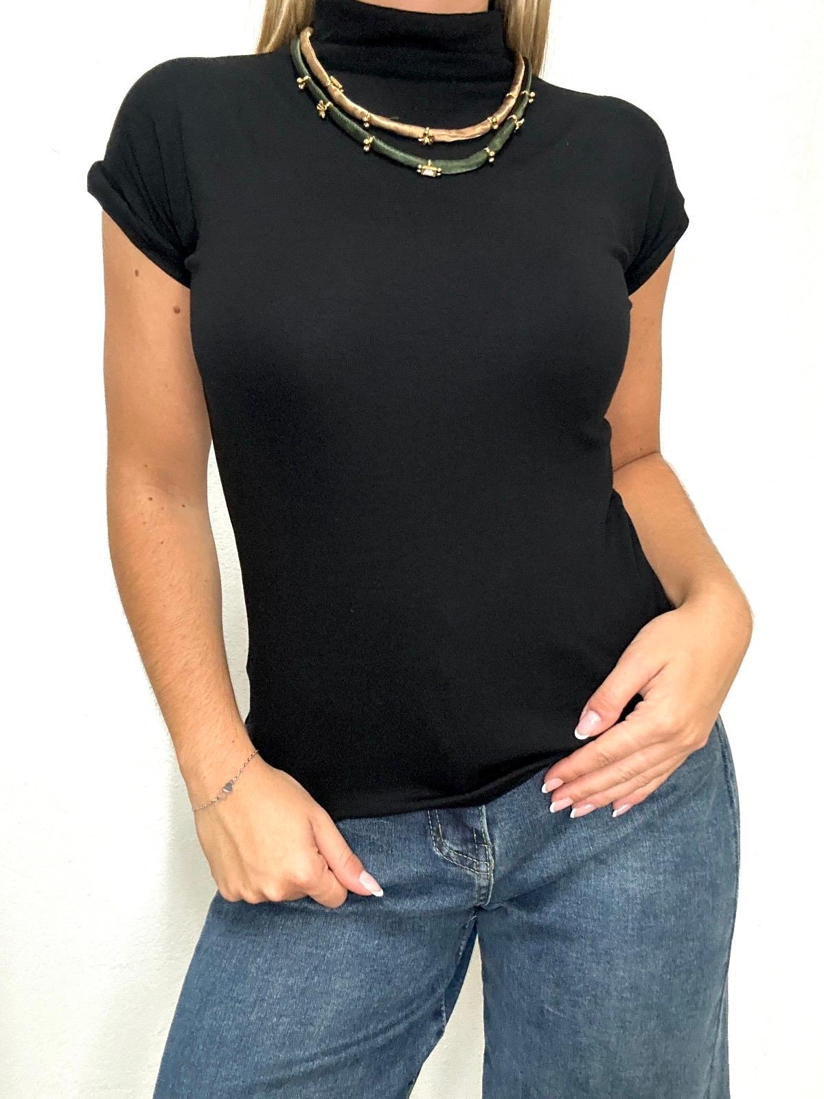CAMISETA BASICA CUELLO